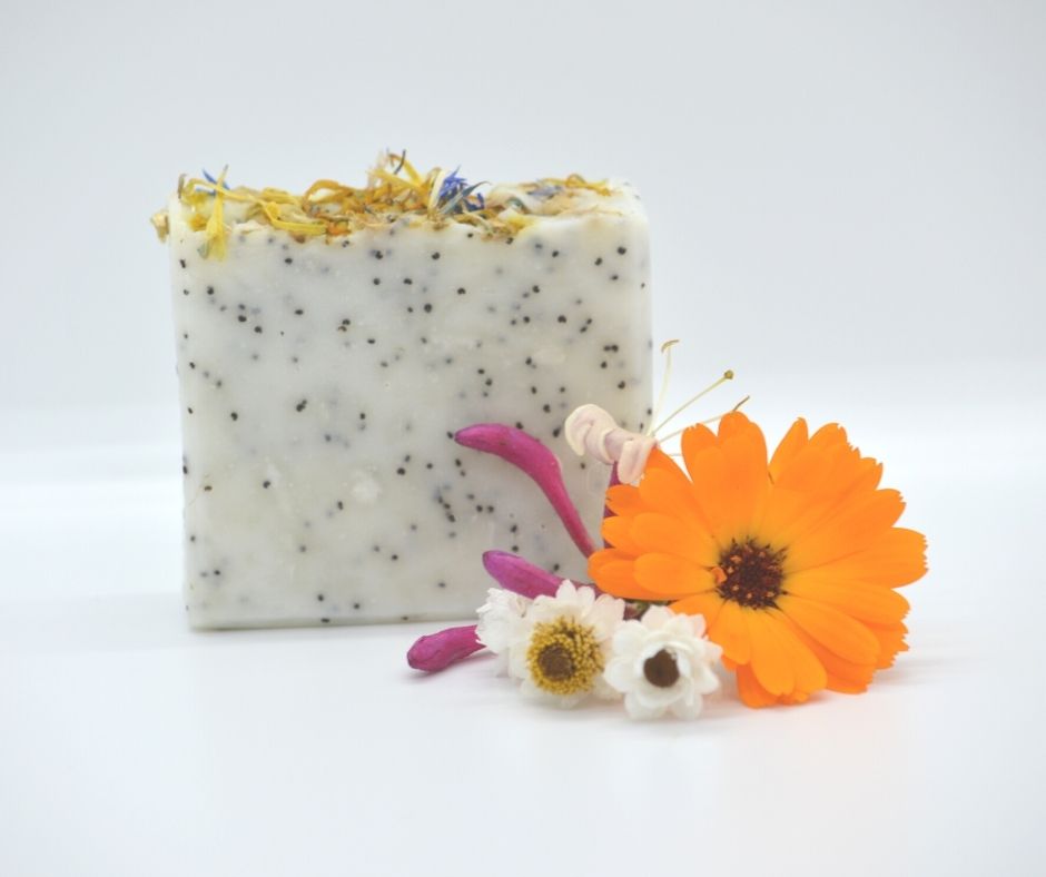 4 Natural Colorants You Can Add in Homemade Soaps & Their Benefits